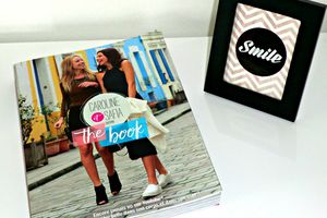 {Livre} Caroline & Safia, The Book 