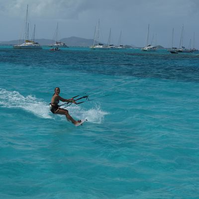 Kitesurfing