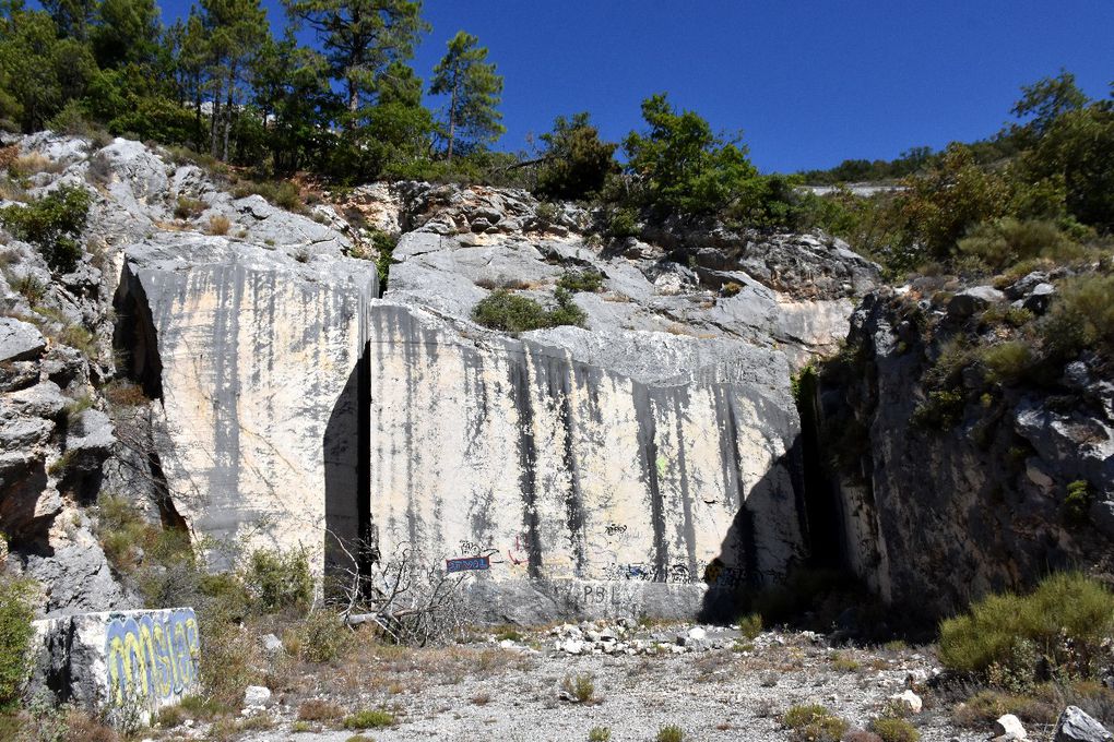 DU CASTELLARAS A LA MARBRIERE UNE RANDO DECOUVERTE