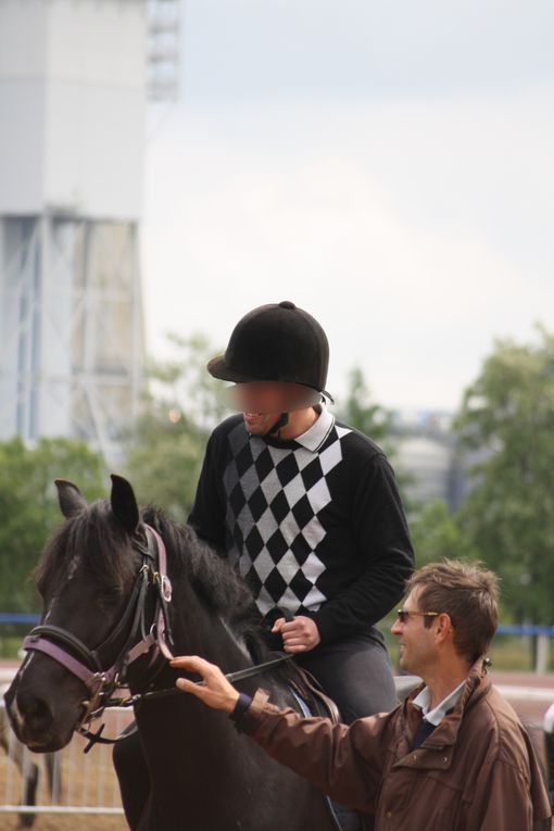 Voici un exemple d'équifun que nous mettons en place durant l'année scolaire. Celui de Cordemais se déroule pendant les finales départementales d'équitation de Saut d'obstacle, de Pony-games, etc.