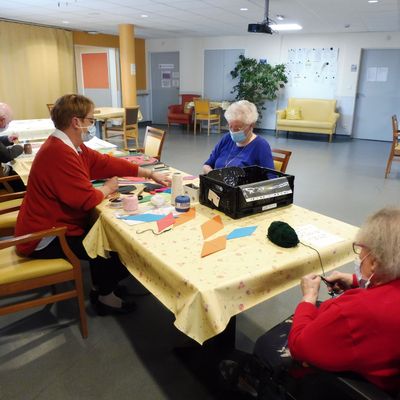 Créatif avec Volontaires Service Civique et Bénévole