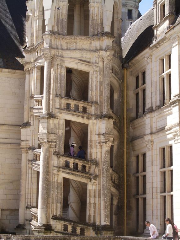 château de Chambord vu de la cour intérieure