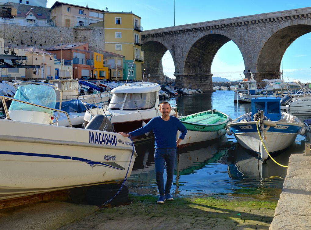 Le Vallon des Auffes, Marseille (Endoume) : Un tour de bateau, ça vous tente ? A boat ride, anyone?