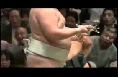 Combat de sumo = Arbitre KO