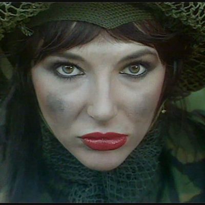 Kate Bush - Army Dreamers