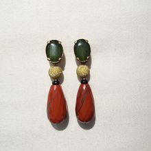 Boucles d'oreilles clip en pierres naturelles. Bijou de créateur Paris.  