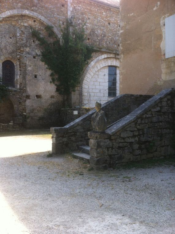 - Pose 1ère pierre du Musée de SAR le Prince Philippe et dévoilement d'une plaque en Son honneur;
- Election par acclamations de SAR le Prince Stanislas.