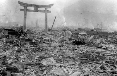 Les bombardements nucléaires d’Hiroshima et Nagasaki et la capitulation japonaise : le débat continue (theconversation.com)