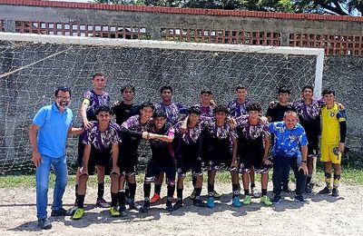 Estudiantes de Carabobo derrota a Golden Team y clasifica a la semifinal de la Liga Municipal de Valencia 