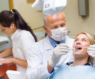 Dentiste - La mauvaise haleine: un sujet tabou dont il faut parler sans peur