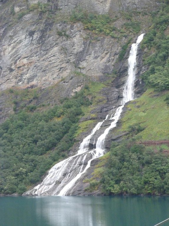 Zum Nordkap mit der Mein Schiff 1 - 3.) Geiranger