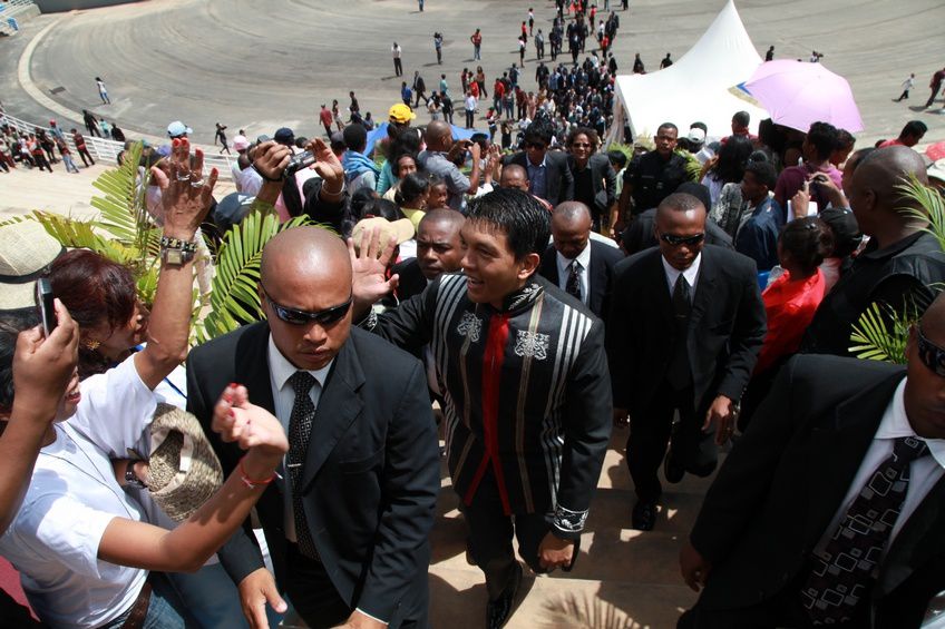 Dans le cadre du IIè anniversaire de la IVèRépublique, le couple présidentiel, Andry et Mialy Rajoelina, a inauguré le «Coliseum de Madagascar» sis à Antsonjombe. 2è partie. Photos: Harilala Randrianarison