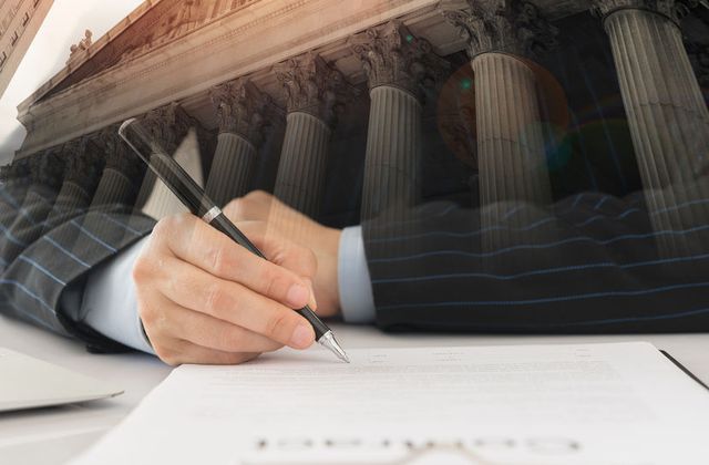 Orieux avocat : expert en droit des sociétés, en contrat et partenaires commerciaux, et en précontentieux 