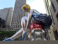 Ascension du Rockefeller Center Building. Crampons-piolet obligatoire !