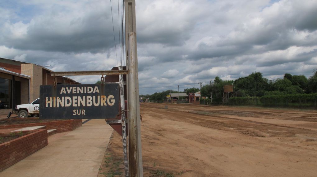 Pays assurément le moins touristique d'Amérique du Sud, le Paraguay a su nous charmer par la simplicité de son accueil, son métissage et sa langue indigène omniprésente, le Guarani : une destination hors des sentiers battus