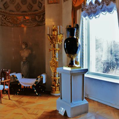 Grand vase, Palais de Pavlovsk (Saint-Pétersbourg)