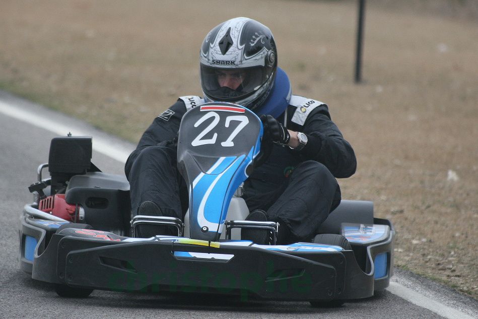 Les 24 H de Karting 2009
à Sotteville-sous-Val.