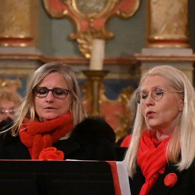 VIELLENAVE de NAVARRENX : Il Momento Vocale a redonné vie à la ravissante église du village