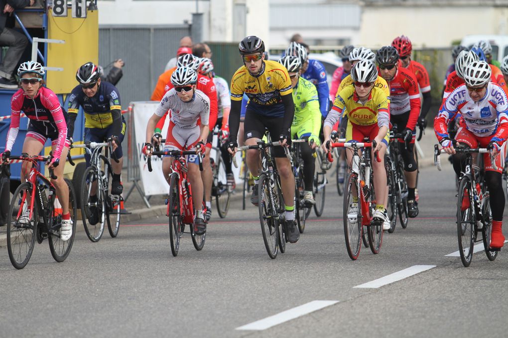 Trois cent sept coureurs ont participé au GPO de l'Amicale Cycliste du Moulin à Vent