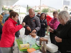 Il eût Falus que je Le Bès à Poil au Gîte du Saule Mort mais cela n'aurait pas été Digne dans les Bains