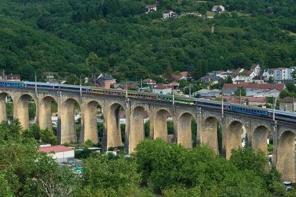 Ceux qui cassent; ceux qui travaillent à combattre la casse 