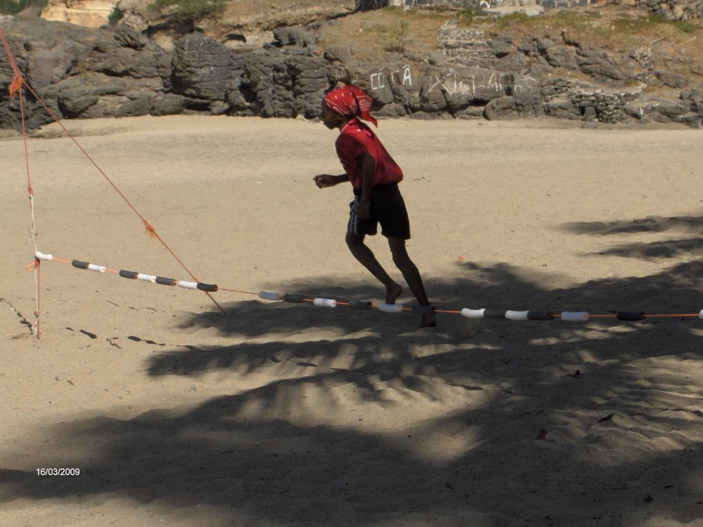 Initiation réalisée sur la plage de Tarrafal le samedi 20 novembre