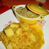 Curry de boeuf accompagné de curry de lentilles rouges