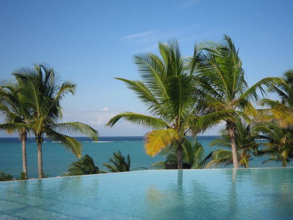 Petit weekend de reve à Zanzibar...au menu: moto, hôtel de rêve, nage avec les dauphins et forêt tropicale