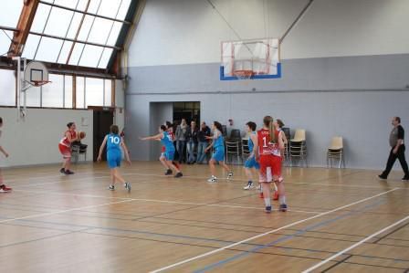 Match des seniors contre Avoine le 02-04-2016