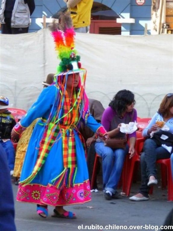 La Paz.... des délires de fou, des combats de catch féminins qui terminent en sang, du cactus hallucinogène, une ville vivante et vraiment unique! 5 jours de pur bonheur. Merci Brice, Laura, Emi, Osmar et bien sur le Loki Hostellllll