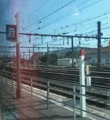 La "voie 37" en gare de Dijon, entre la Bresse et Paris