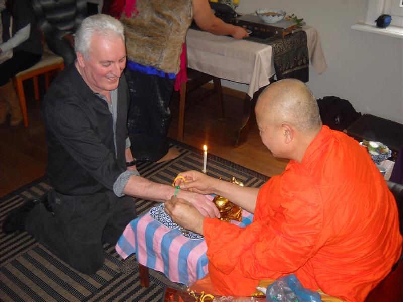 http://watthaidhammaram.over-blog.com/article-buddha-bless-anurak-thai-traditional-thai-massage-98325863.html