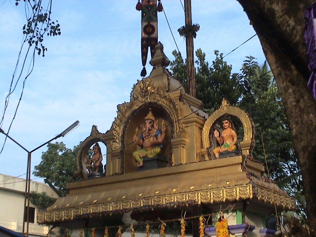 Festival annuel en hommage au dieu Ganesh.