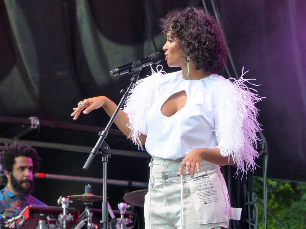 Fontainebleau. Juillet 2019. Romane et le Paris Swing Orchestra. Mayra Andrade. Maravillas de Mali (et Boncana Maiga). Jupiter and Okwess. (Photos: Frantz-Minh Raimbourg)