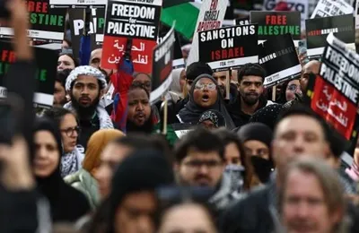 Des centaines de milliers de personnes manifestent à Londres pour réclamer la fin de la guerre contre Gaza (Common Dreams)