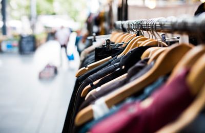 3 Tips to Make Money Reselling Wholesale Clothing Online