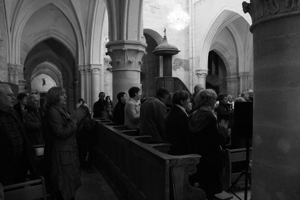 Images prises lors du concert de novembre 2008, organisé par la mairie de Cormeilles en Vexin,pour l'inauguration de l'église restaurée...