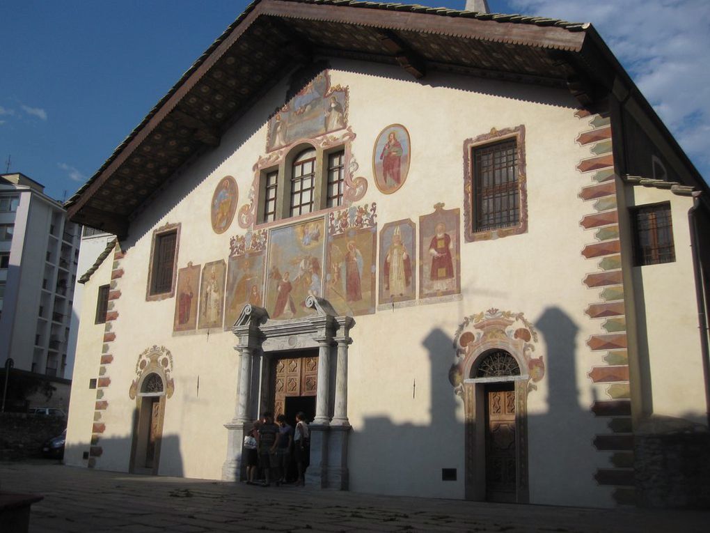 Du 22 au 28 juillet l'ensemble a travaillé et donné 3 concerts à Peisey-Nancroix et Séez (73), et à Aoste (Italie). Le cadre baroque des églises, plein de couleur et de mouvement, formait un écrin parfait pour le programme musical.