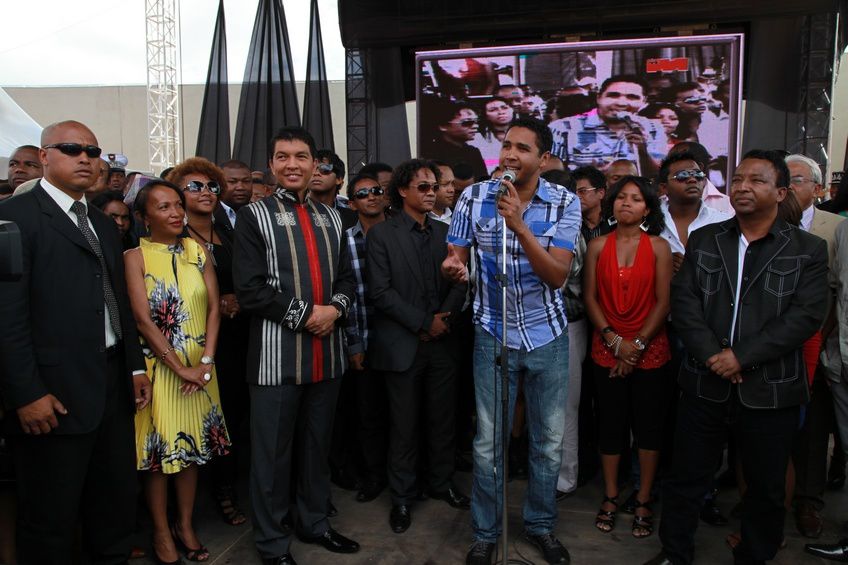 Dans le cadre du IIè anniversaire de la IVèRépublique, le couple présidentiel, Andry et Mialy Rajoelina, a inauguré le «Coliseum de Madagascar» sis à Antsonjombe. 2è partie. Photos: Harilala Randrianarison