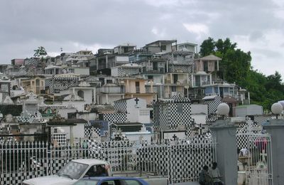 Morne-à-l'Eau : un cimetière pas comme les autres en Guadeloupe