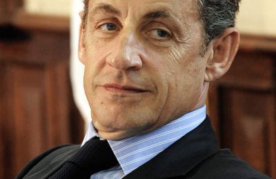 Nicolas Sarkozy veut remettre l'UMP au Travail