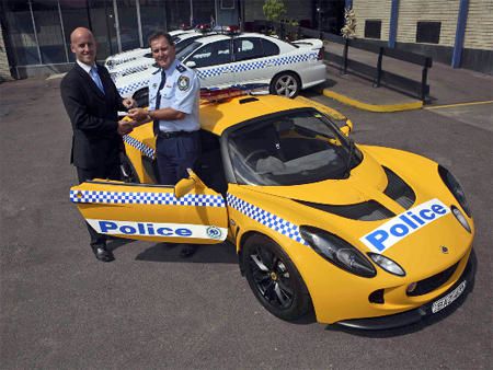 Chevrolet -Lotus de la police australienne - Schoumi the best !&nbsp;- Alonso vainqueur&nbsp; MONACO 2007 -&nbsp;Animaux droles - Cat - collectionneur! - Viper de police - La F1 c&ocirc;t&eacute; padock - Belles FERRARI -gag foot -Pub pour rire - Hummer -&nbsp; Shampoing -&nbsp; La Madonne - Le nascar c'est chaud ! -&nbsp;moto police -&nbsp;Myl&egrave;ne -&nbsp;Enfants - plage St Barth - Schumi - Viper&nbsp;-&nbsp;&nbsp;Souriez ! - course en super tourisme - Qui a vol&eacute; mon v&eacute;lo ? -