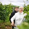 Retraités, ils créent un domaine viticole à Chantelle (Allier), le plus petit de l'AOC Saint Pourçain