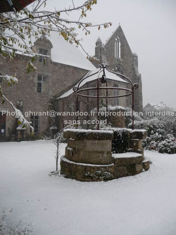 L'abbaye de Beauport le 1er décembre 2010 sous la neige. Mais les plus grosses chutes étaient encore à venir...