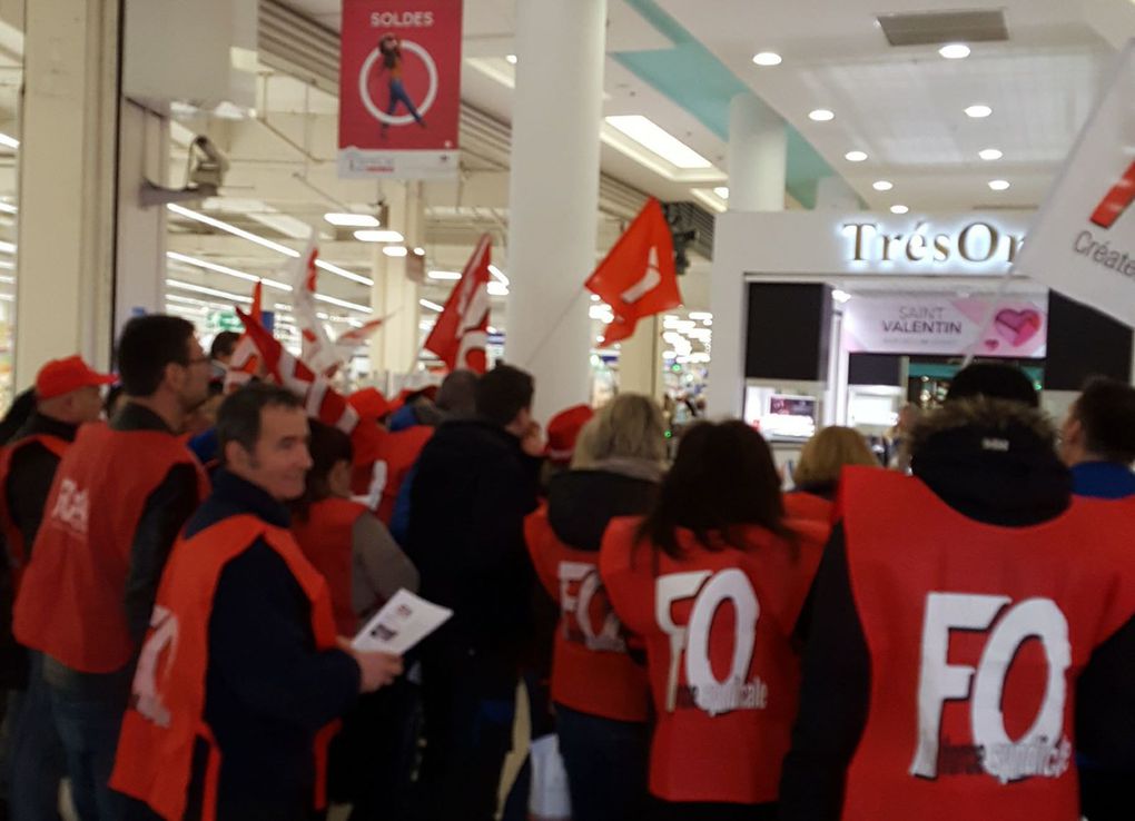 Forte mobilisation tous les  jours  jusqu’au 1er mars pour sauver l’emploi chez Carrefour. Paroles de délégués