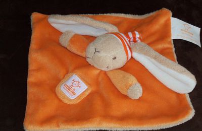 SOS doudou LAPIN orange marque Baby Folly Pirouette buromac