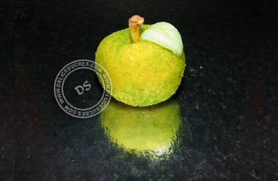 Pomme a la pate d'amande