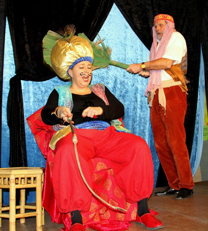 Fotos vom neuen Programm "Keine Ahnung" in der Aula der Eichendorffschule am 30.12.2012 - Bericht auf Veitshöchheim News folgt