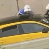 France : Une tragédie inexcusable, deux policiers motards impliqués dans la mort d'un jeune de 17 ans sans aucune menace apparente, témoignage important du passager.