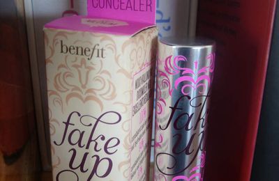 Fake up benefit : mon anti-cernes idéal pour les yeux